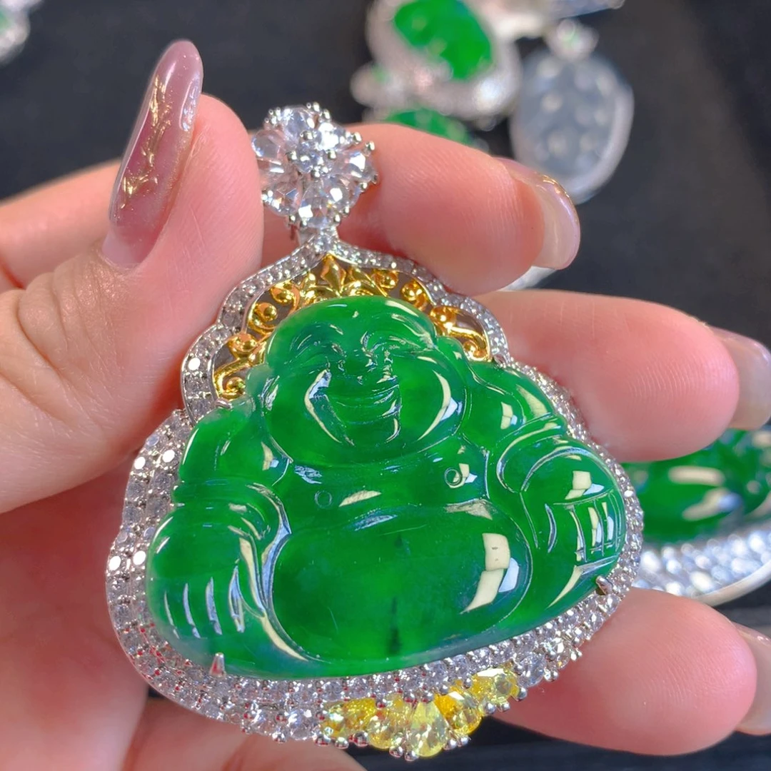 翡翠颈饰未镶嵌翡翠