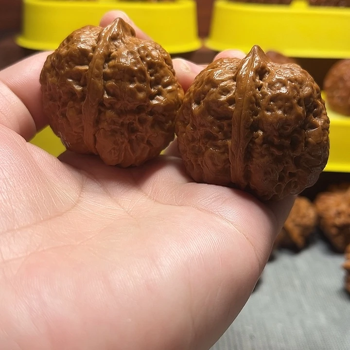 把件文玩核桃云铁