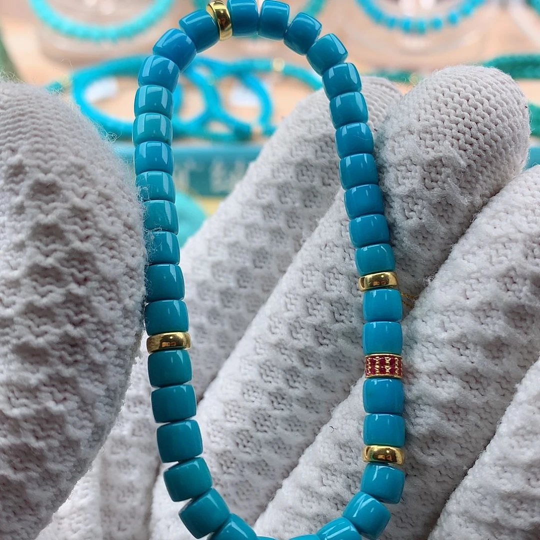 绿松石颈饰未镶嵌