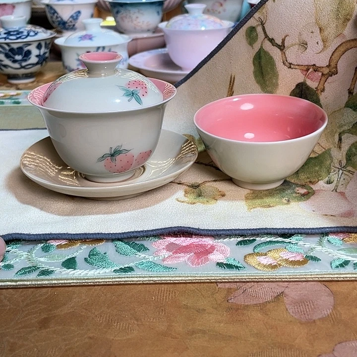 【闪购商品】莓烦恼盖碗哈哈哈哈哈哈