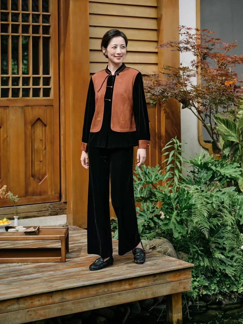 老美华秋季女士新中式立领花式盘扣典雅印花长袖衬衫433205032