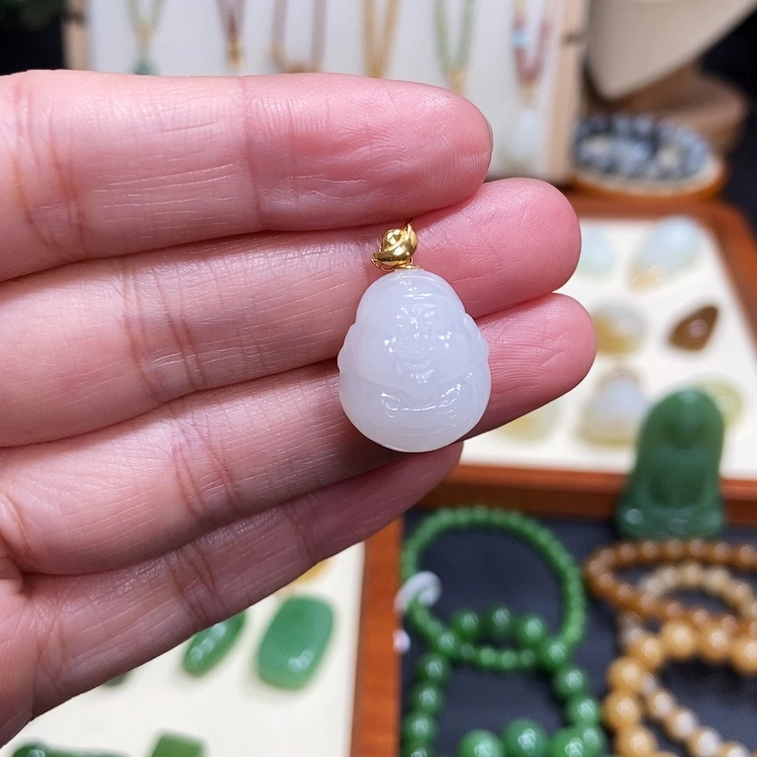 和田玉18K金镶嵌吊坠(赠链)
