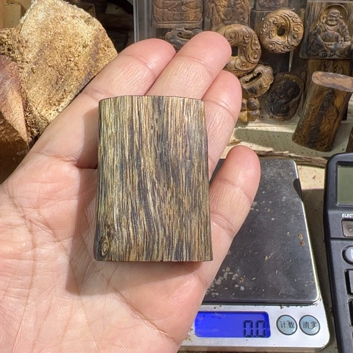 沉香吊坠棋楠沉香乌身吊坠11.8克