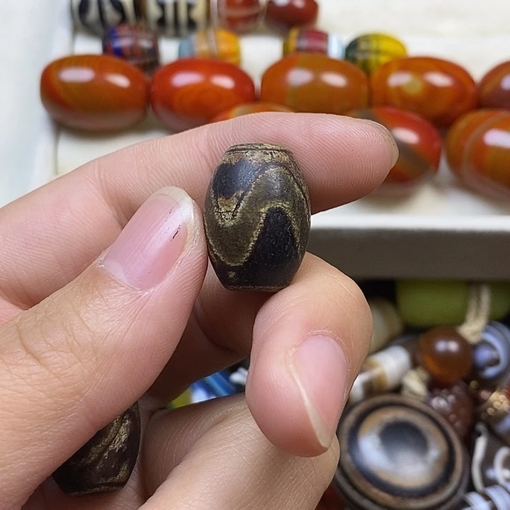 未镶嵌颈饰玛瑙/玉髓财*