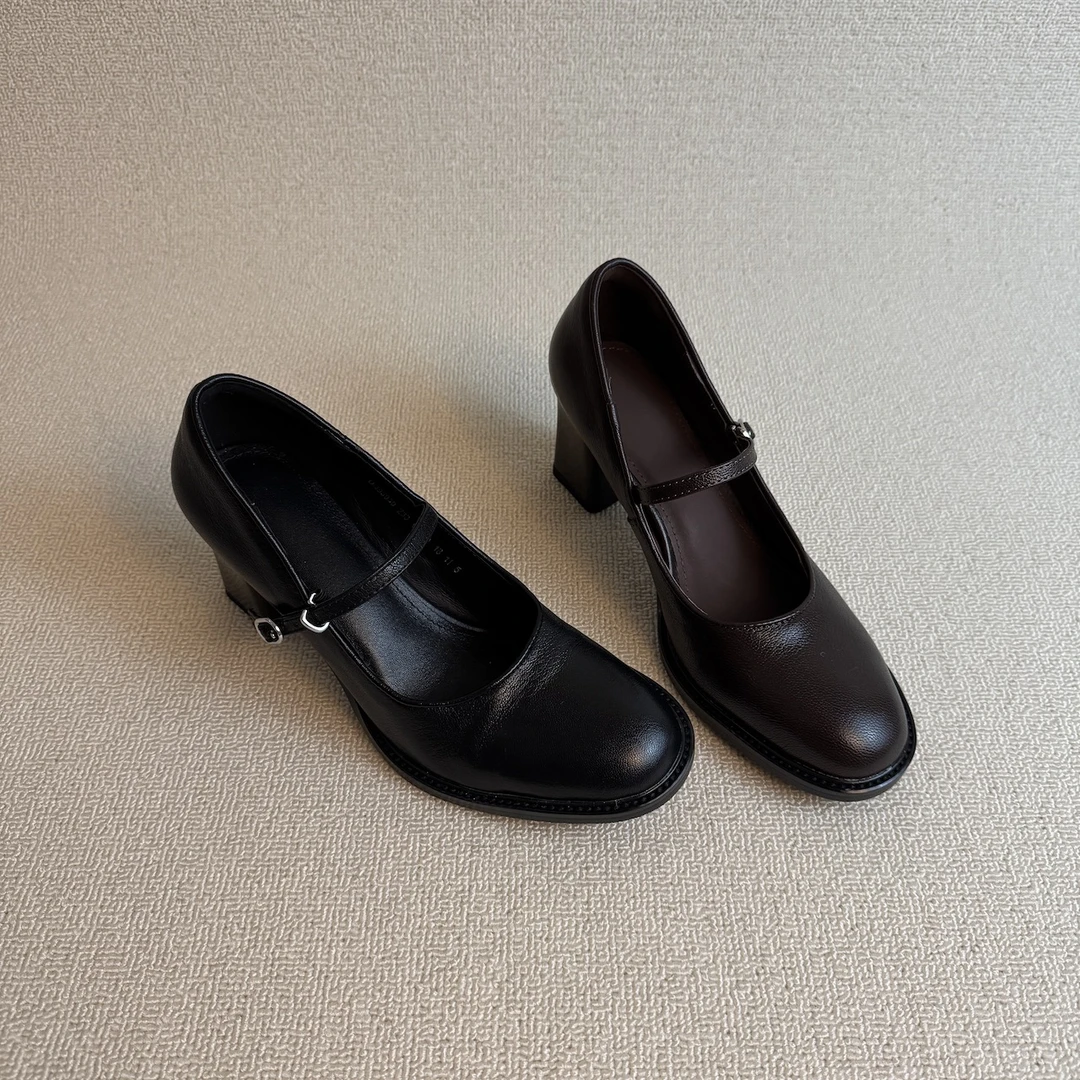 六也「绝美法式」复古圆头一字带粗跟气质优雅通勤玛丽珍鞋 L1331