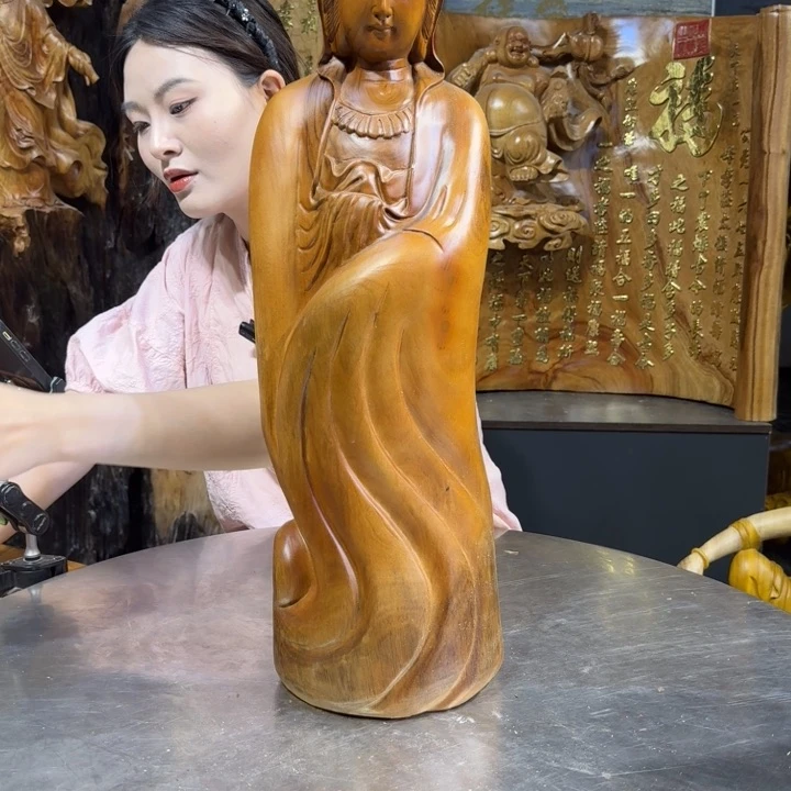 蒋***瑜香樟木长23厘米高60
