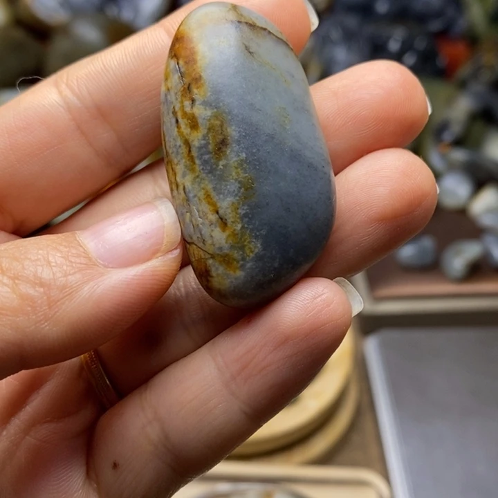 好***食和田玉未镶嵌颈饰