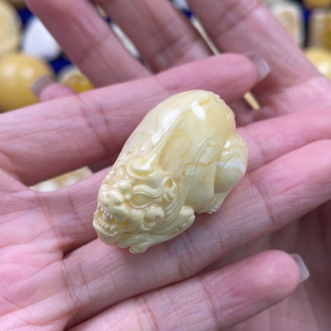 蜜蜡未镶嵌裸石琥珀蜜蜡貔貅吊坠