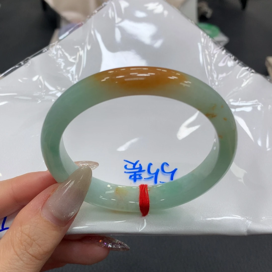 未镶嵌手镯翡翠贵妃