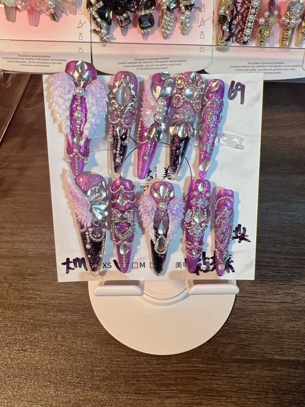 纯手工可拆卸美甲贴片粉色猫眼奢华爆闪鸽子蛋大钻显白