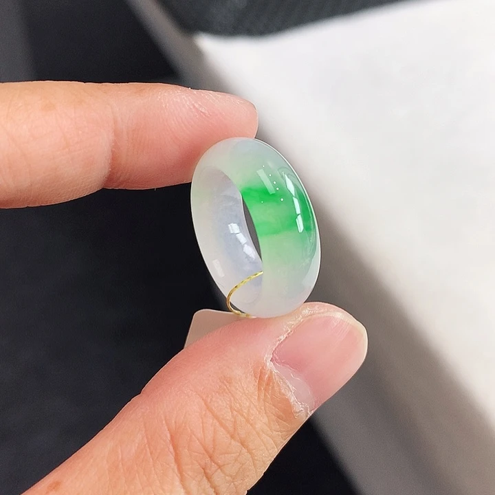 翡翠未镶嵌戒指11号