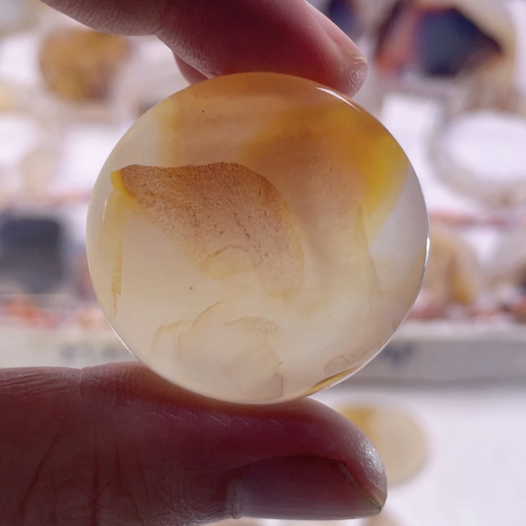 玛瑙/玉髓未镶嵌珠宝奇石