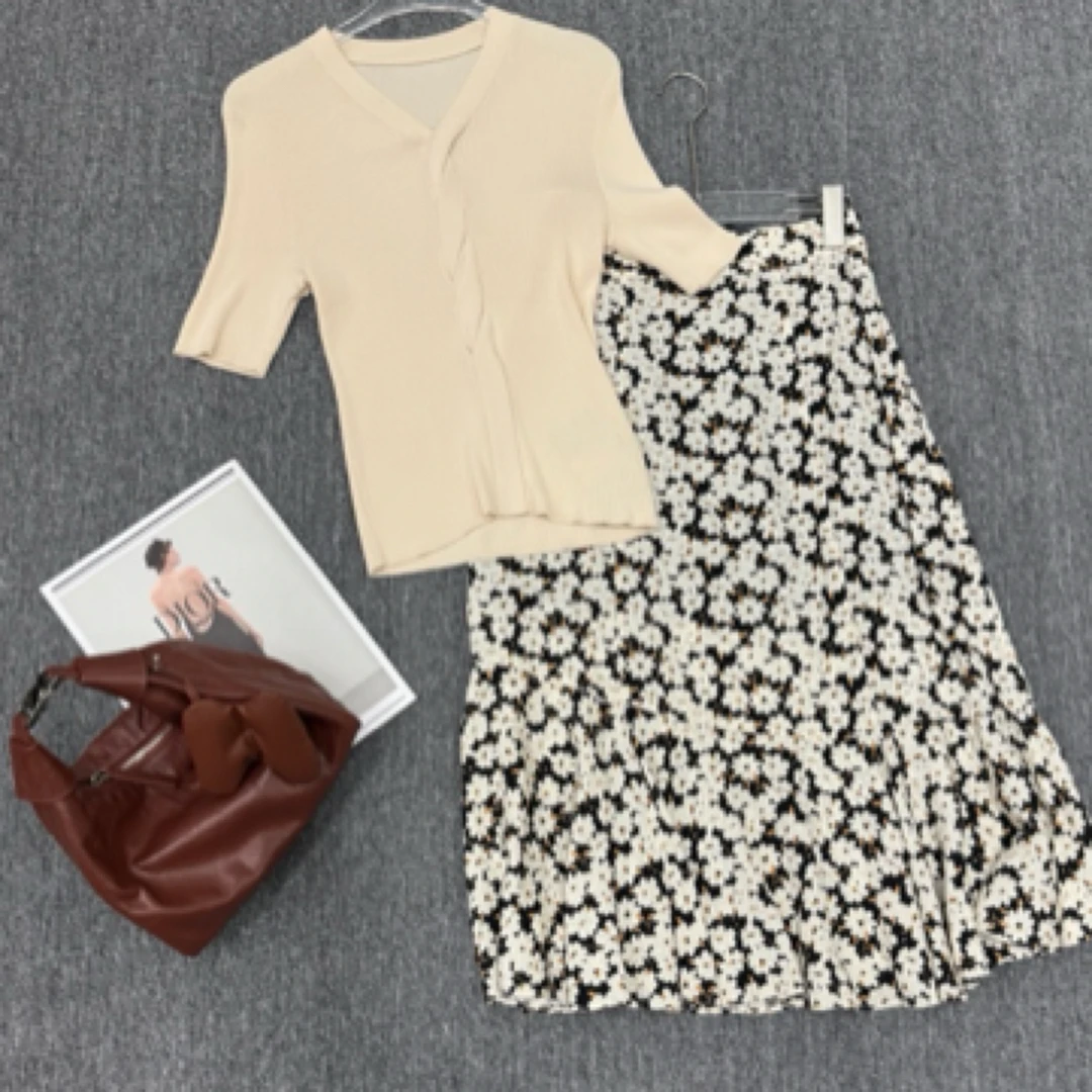 垂感时尚百搭洋气半身裙夏季新款专柜撤柜女装，直播间扣号链接