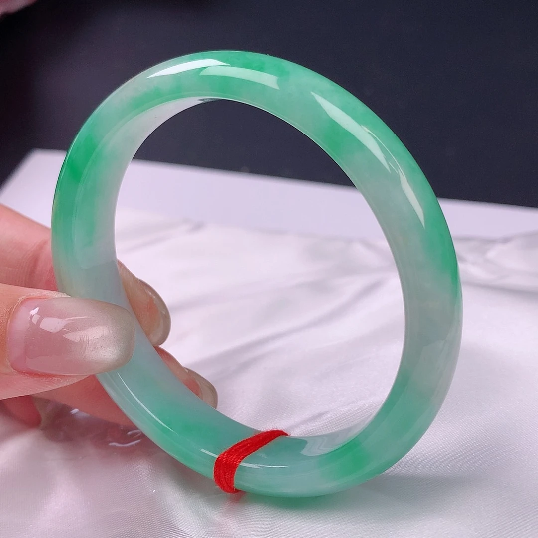 【闪购商品】未镶嵌手镯（贵妃镯）翡翠56