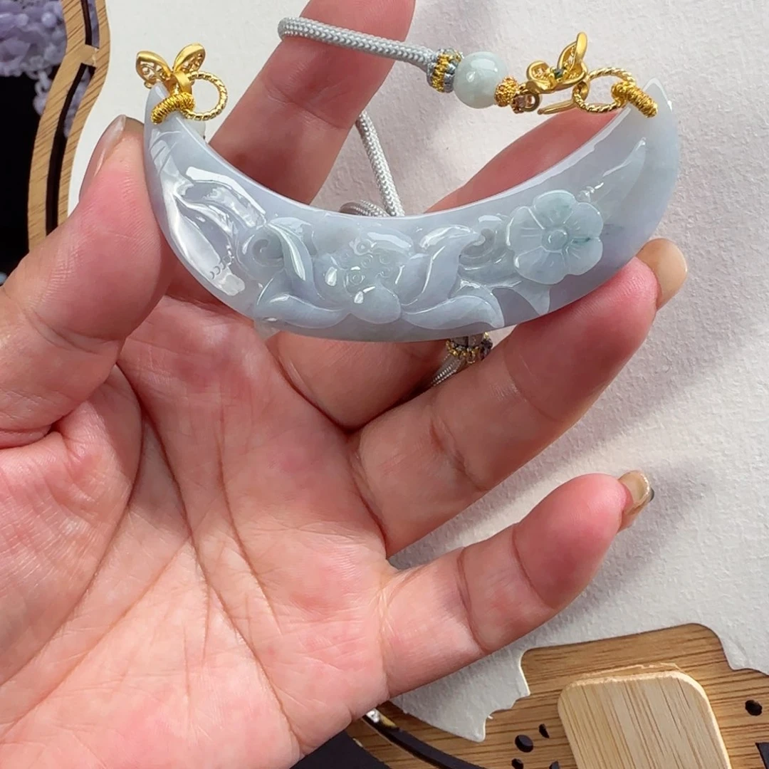 翡翠未镶嵌颈饰仿古