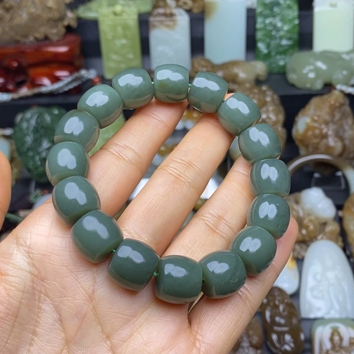 和田玉（糖玉）未镶嵌颈饰