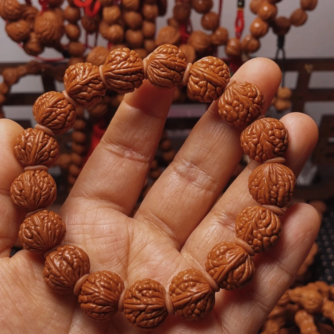 木质类龙纹桃枭手串