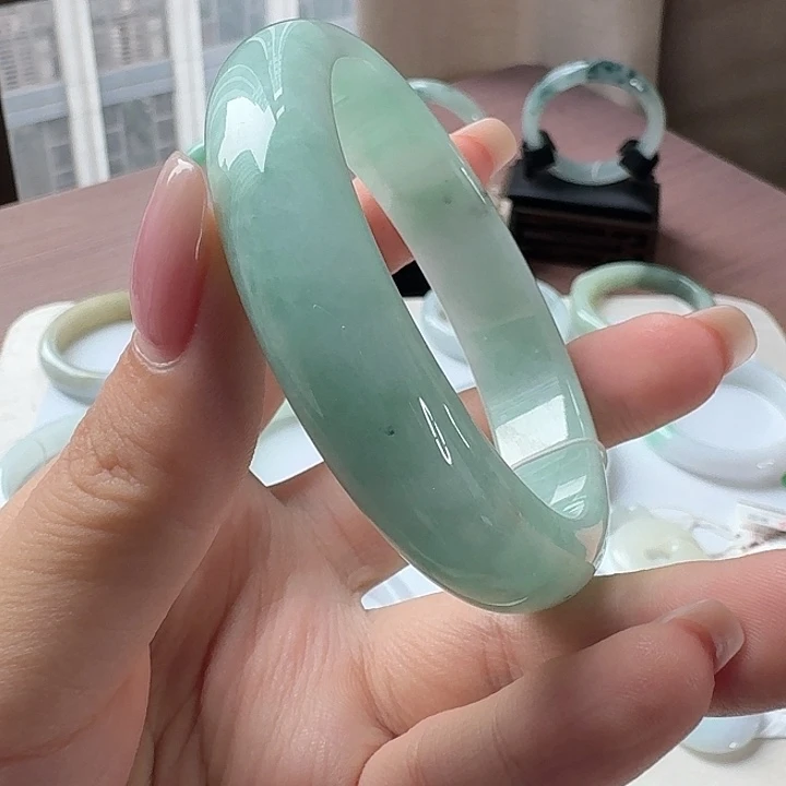 翡翠未镶嵌手镯（序号9）点菜看细节