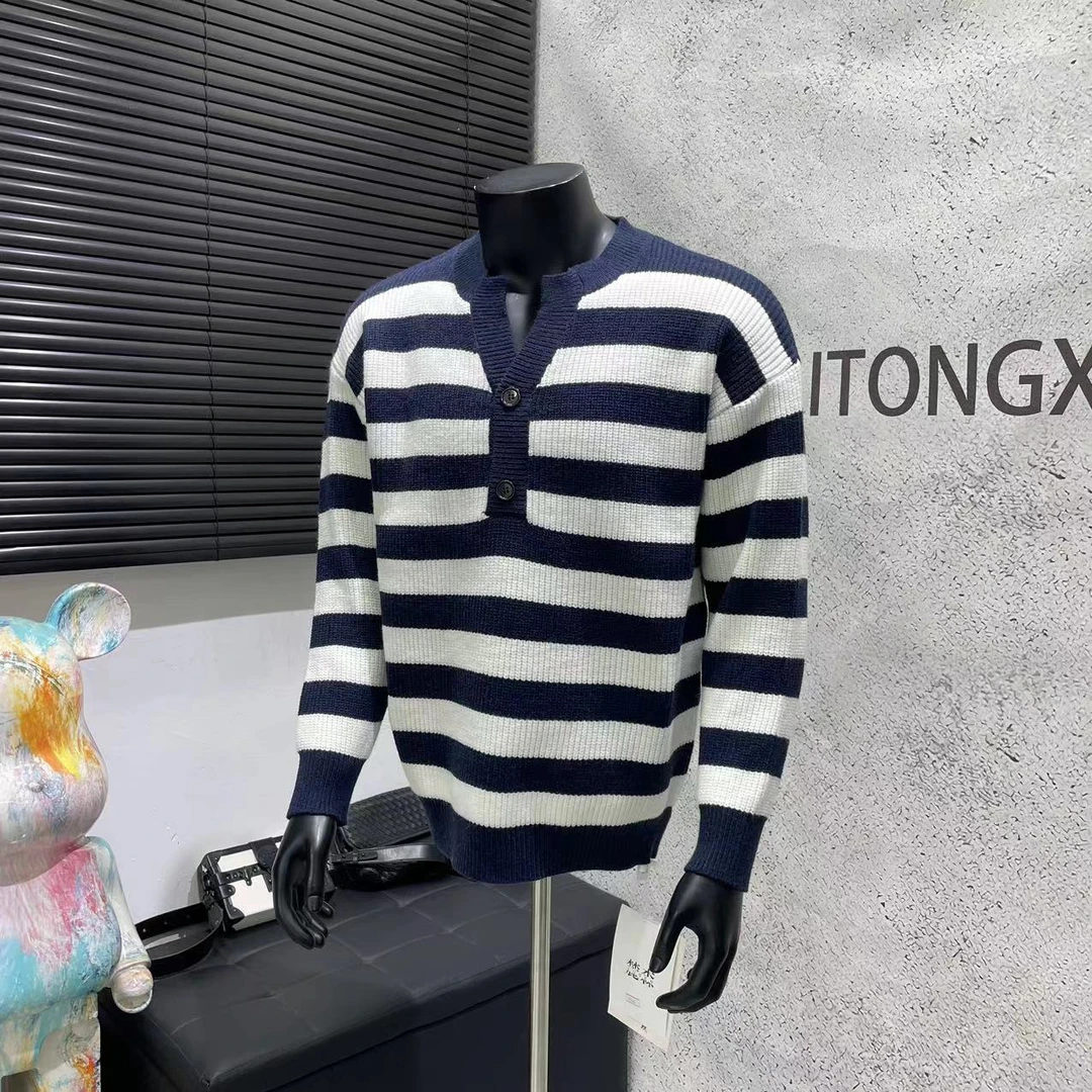 K先生男装店 条纹学院风保暖毛衣男女秋冬简约加厚宽松V领针织衫