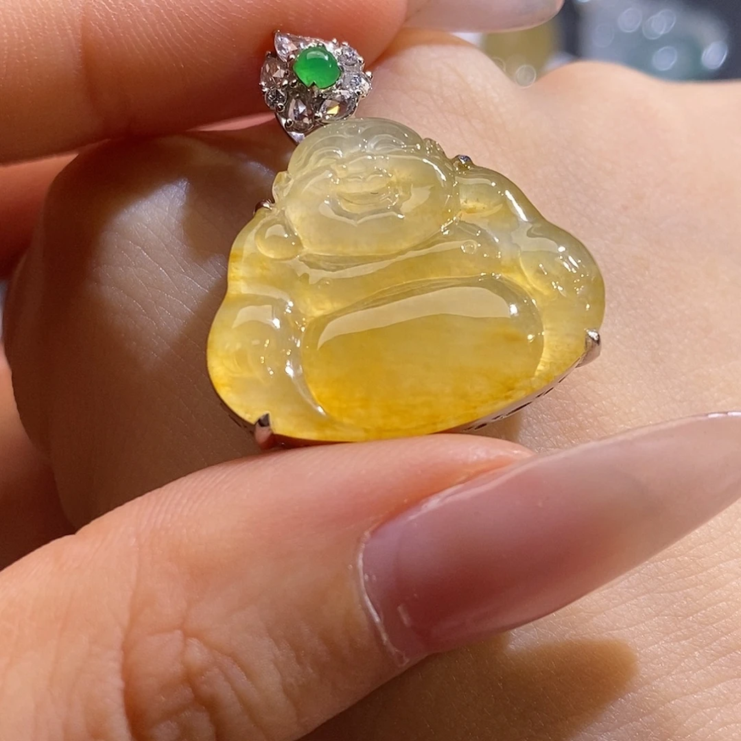 翡翠18K金镶嵌颈饰佛