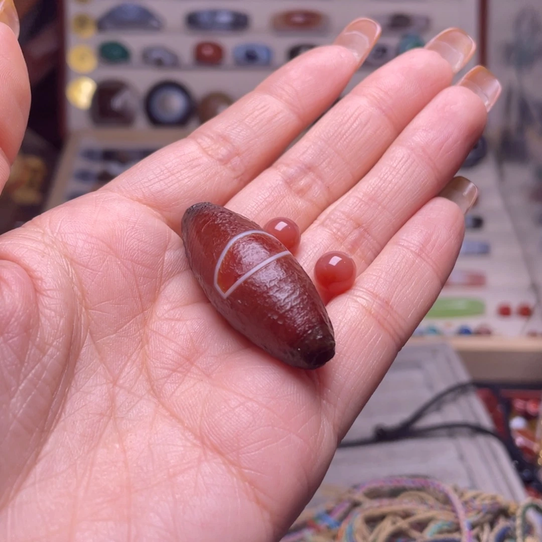 玛瑙/玉髓珠宝奇石未镶嵌干**t拍2发手上