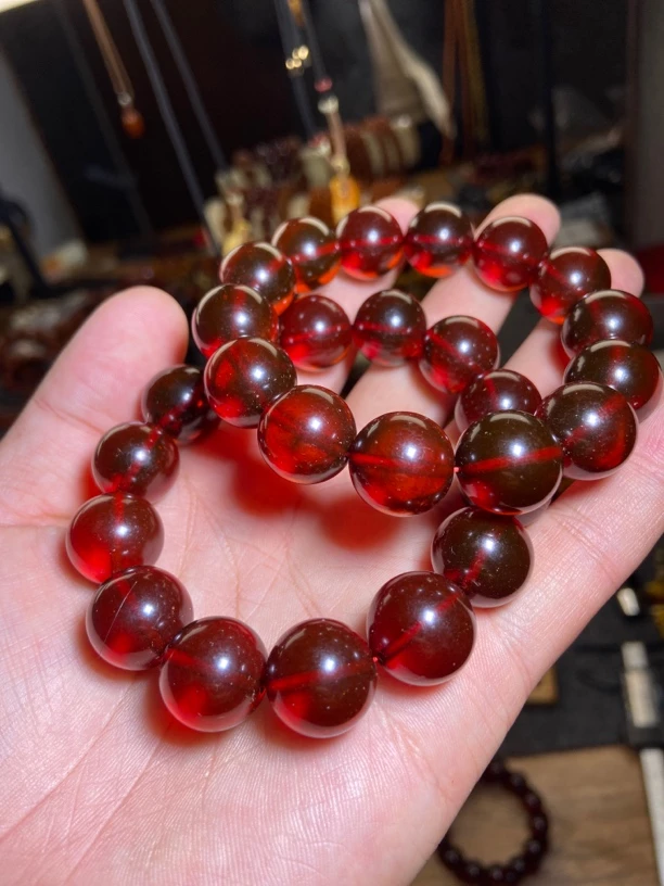酒红色微瑕圆珠，规格10到15