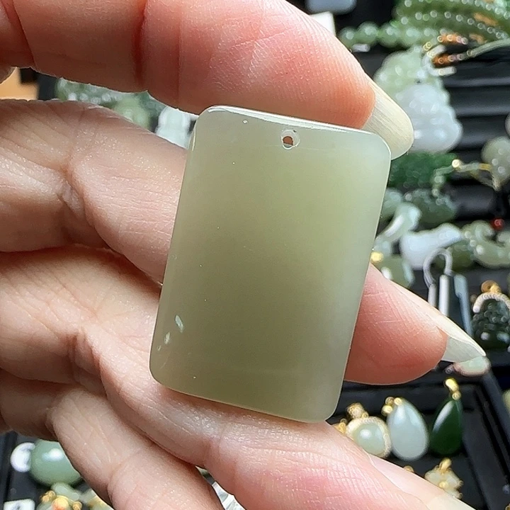 颈饰未镶嵌和田玉꧁****꧂