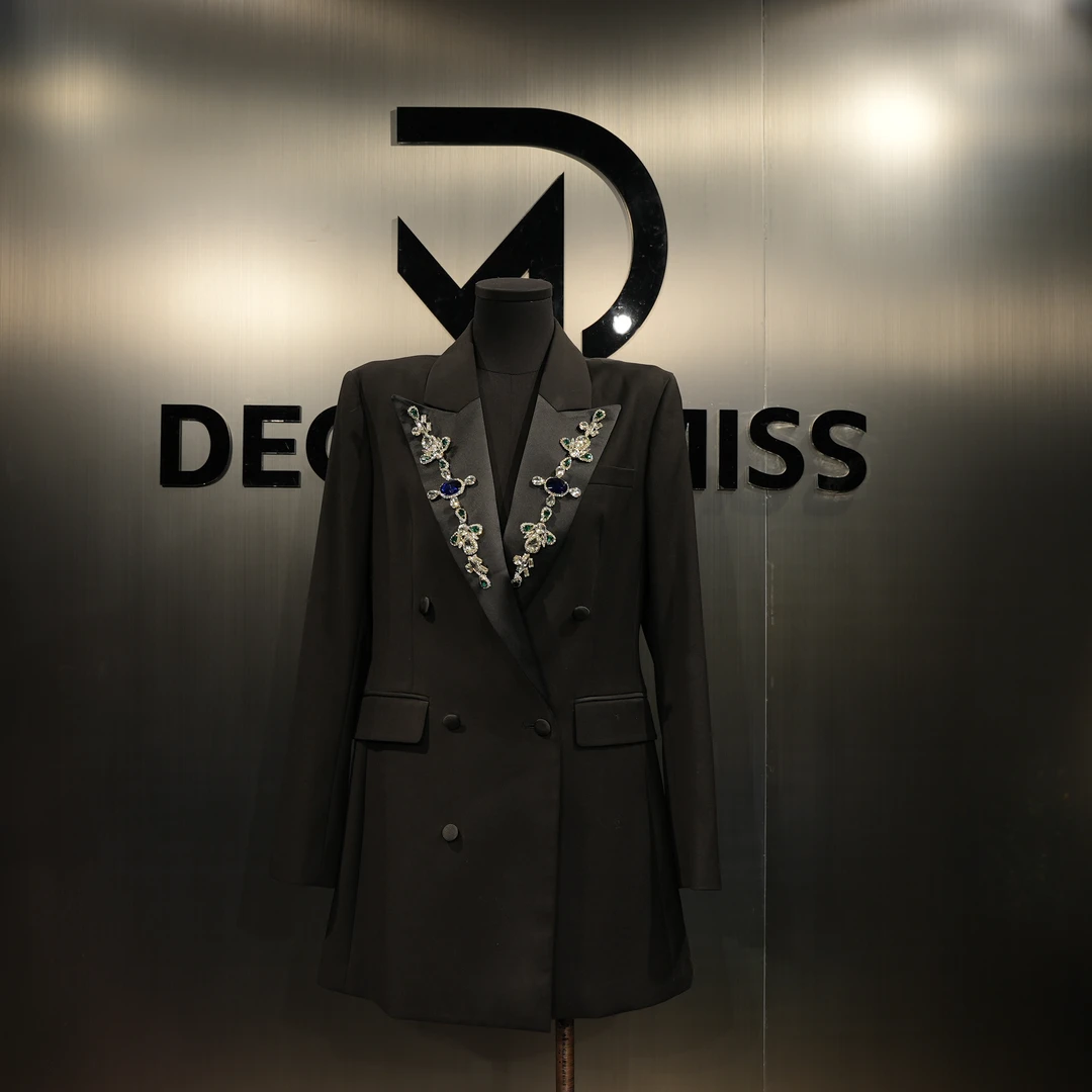 DECENT MISS 原创设计定制外套YB-19