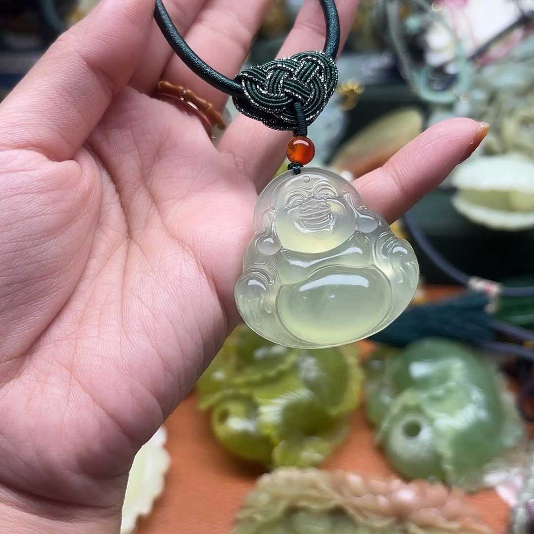 蛇纹石玉未镶嵌吊坠