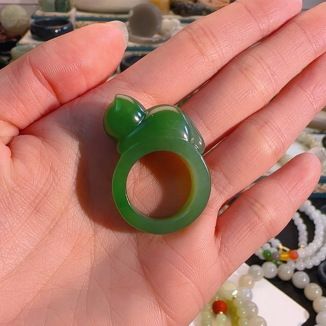 未镶嵌戒圈和田玉碧玉趴趴猫