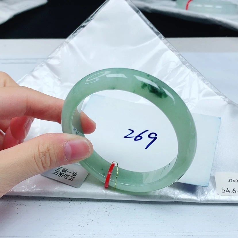 【闪购商品】翡翠手镯未镶嵌缅甸天然a货手镯54+