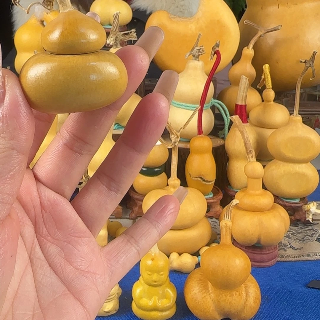 蜗***：大叶紫檀（黑酸枝木类）