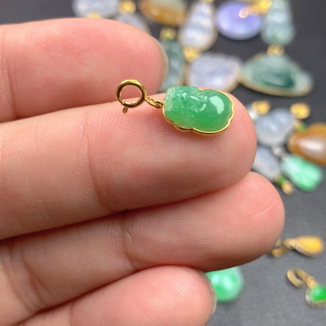 【闪购商品】颈饰18K金镶嵌翡翠翡翠