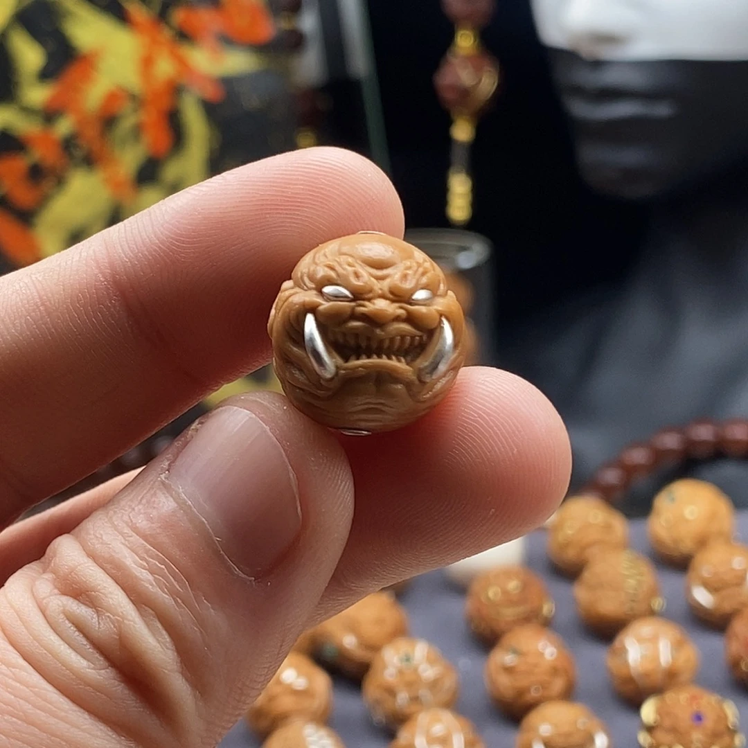 吊坠猴头核桃足银双獠牙恶僧