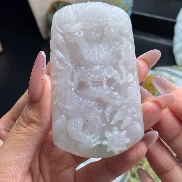 定制翡翠未镶嵌龙牌
