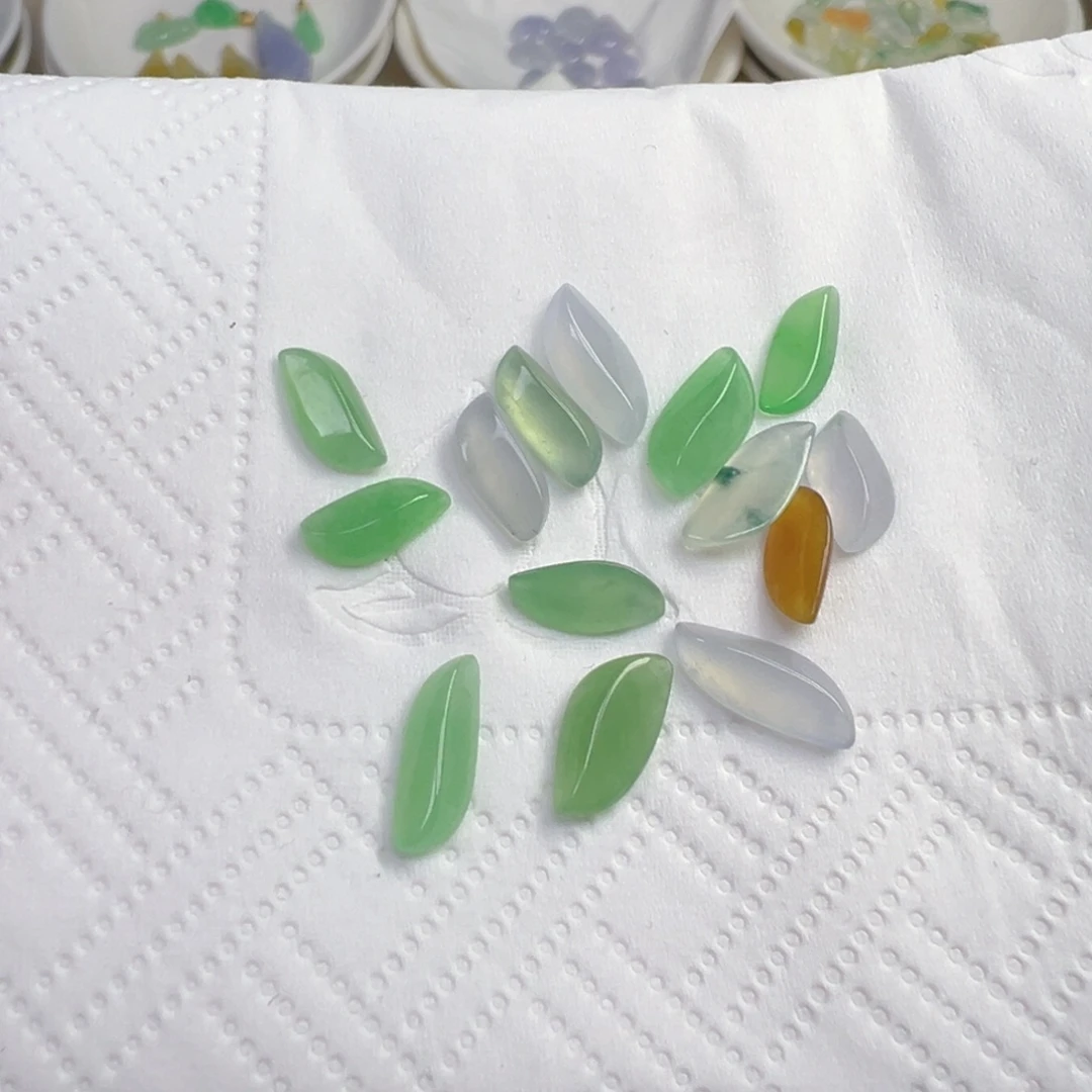 翡翠散珠冰绿马眼