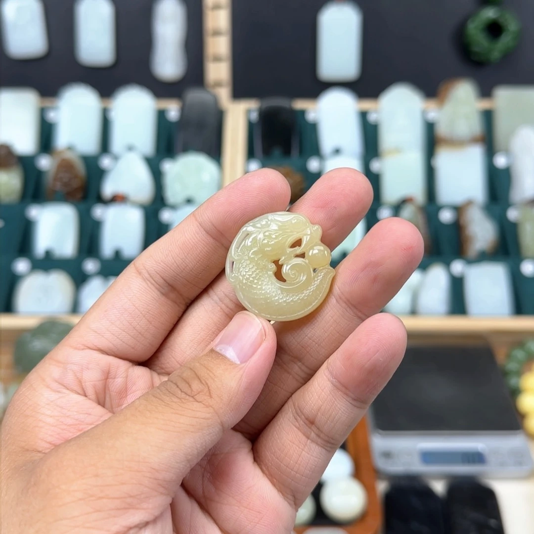 和田玉挂件未镶嵌