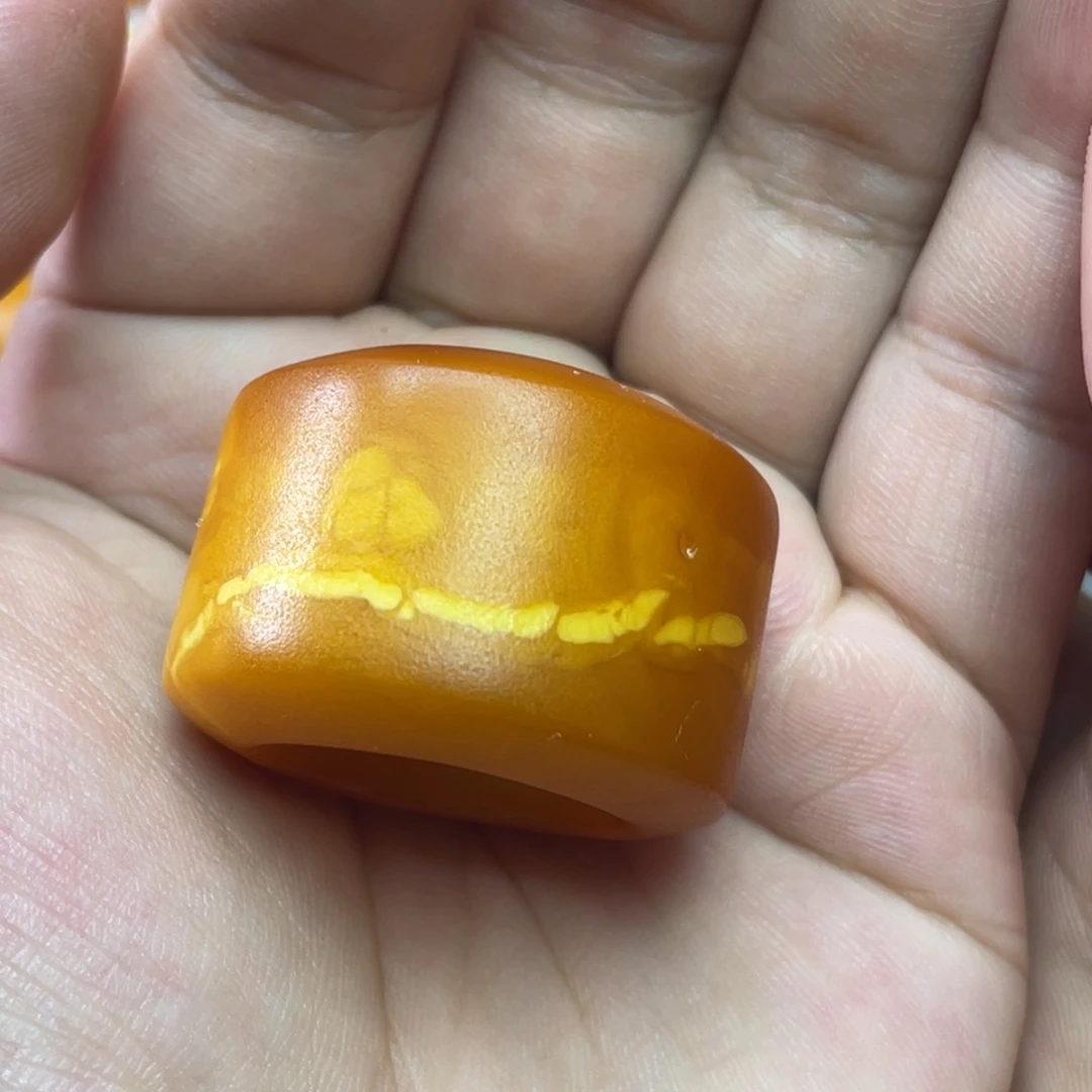 琥珀未镶嵌吊坠(不含链)