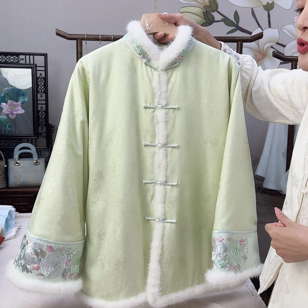 刺绣4号。棉衣。胸围110