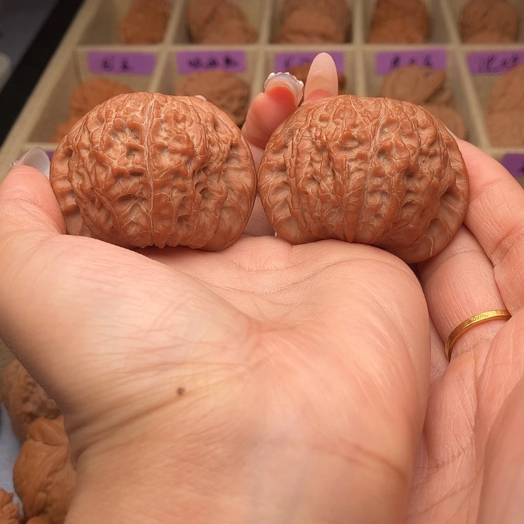 文玩核桃把件血麒麟48