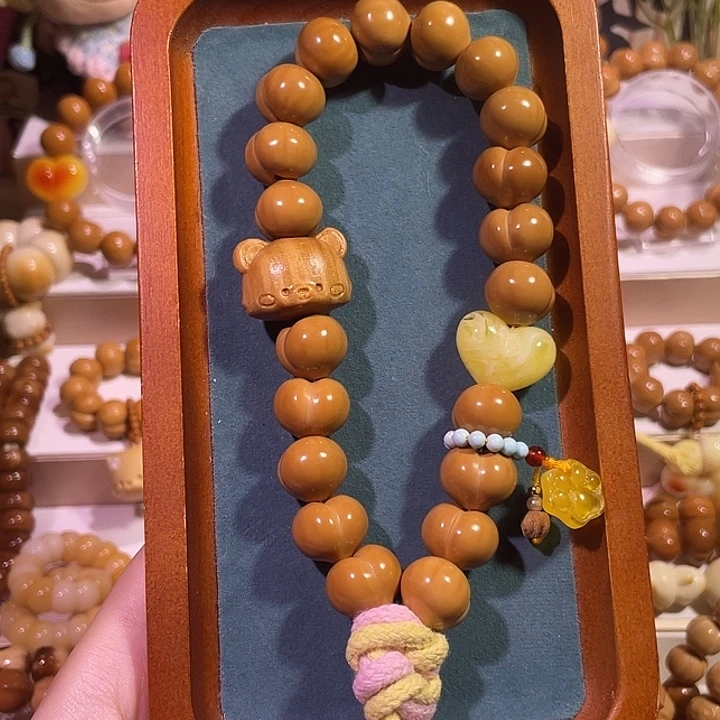 猴头核桃手串聚宝盆手工屁桃卡15+手持小熊