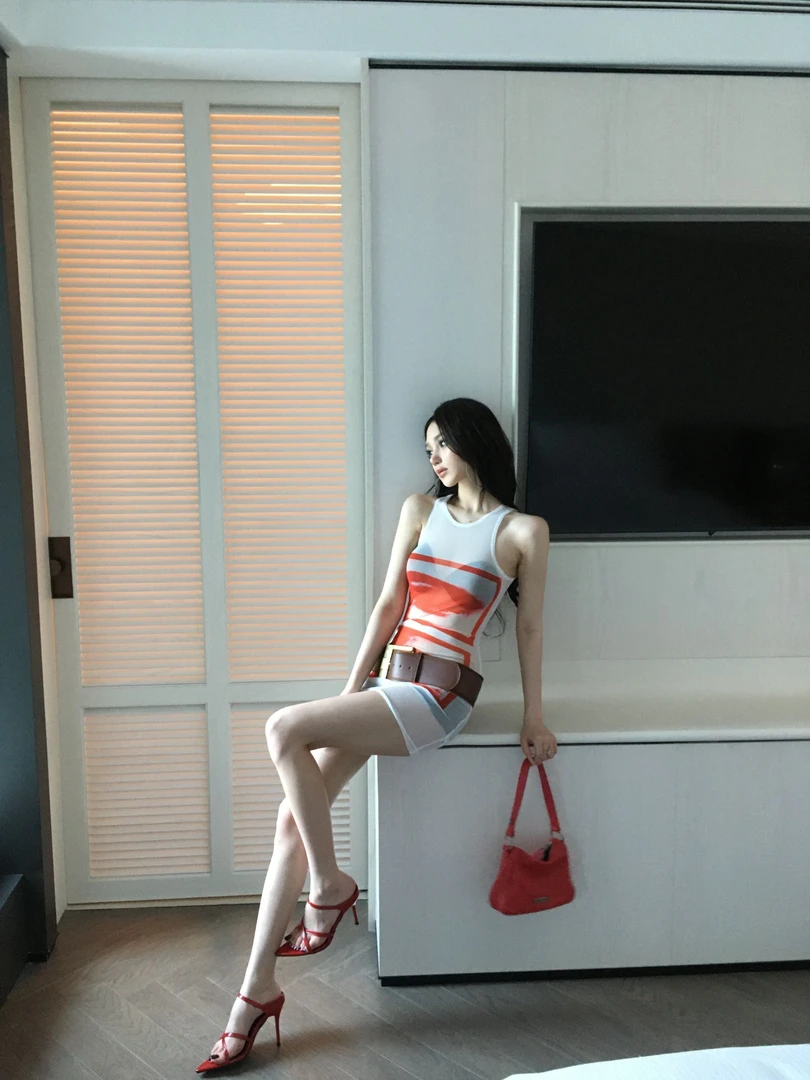 ChiclyNana  欧美辣妹连衣裙网纱透视背心露肩性感印花短款包臀裙