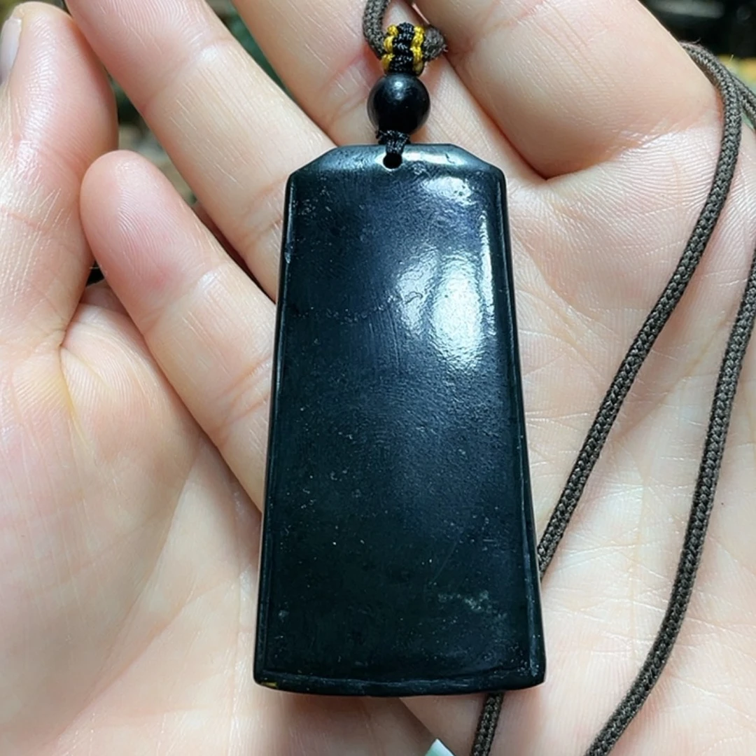 【闪购商品】未镶嵌岫岩河磨玉（透闪石质玉）挂件