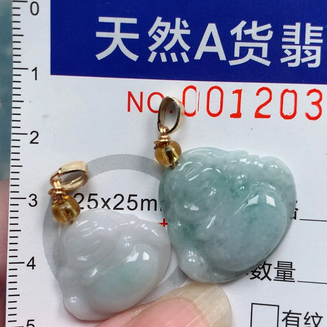 吊坠(不含链)未镶嵌翡翠