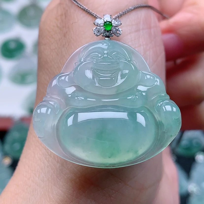 百千翡翠-18k金镶嵌冰胶飘绿佛公吊坠（尺寸31*34.5*6.7）