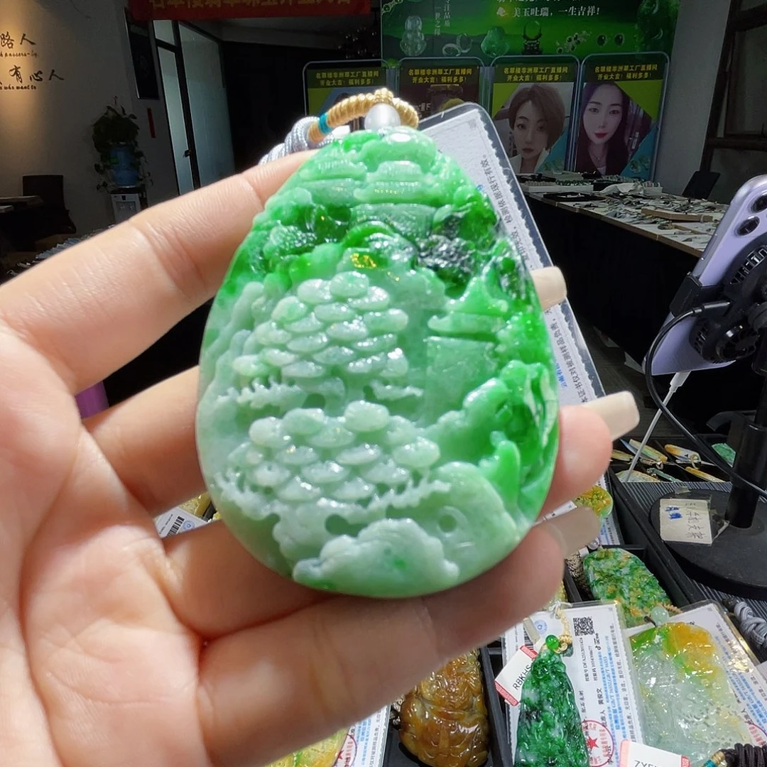 颈饰未镶嵌翡翠一