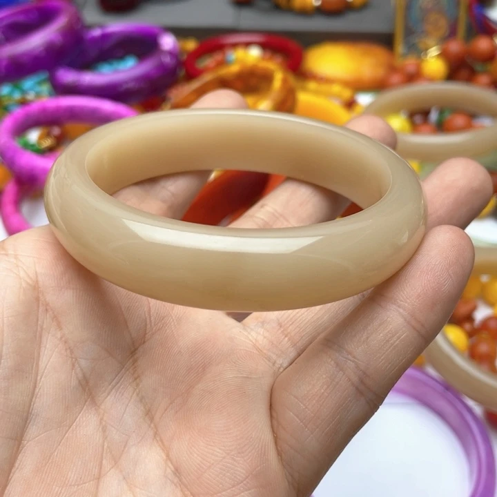 树脂制品~***～42号藕粉手镯