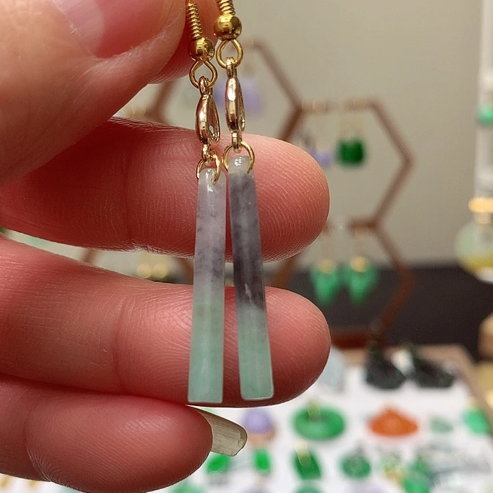 未镶嵌翡翠耳饰天然