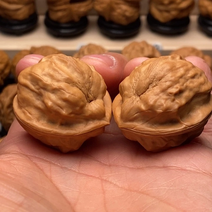 文玩核桃把件7………………………………