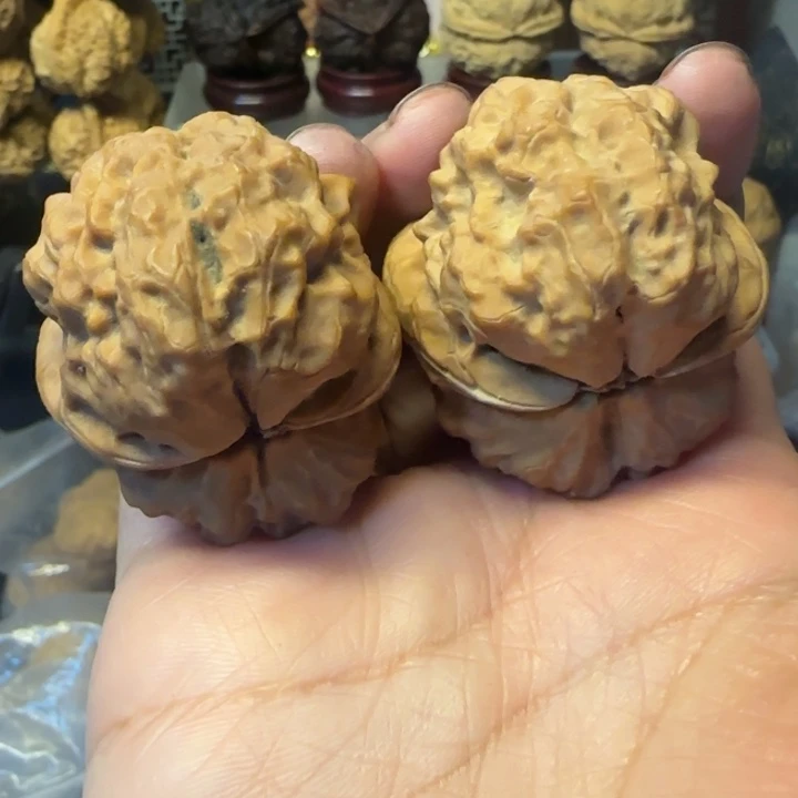 心***！文玩核桃吊坠45包罗万象蛤蟆头有沙眼